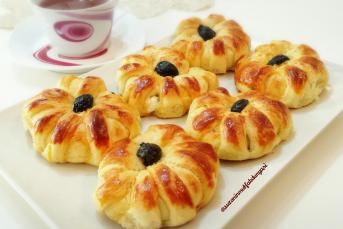 Şerit Çiçek Poğaça