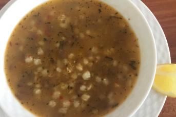 Yarmalı Yeşil Mercimek Çorbası