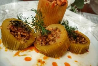 Bulgurlu Kıymalı Kabak Dolması