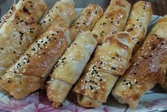 Tavuklu Sebzeli Börek