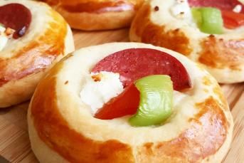 Mini Pizza Tarifi