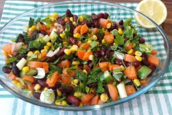 Meksika Fasulyesi Salatası