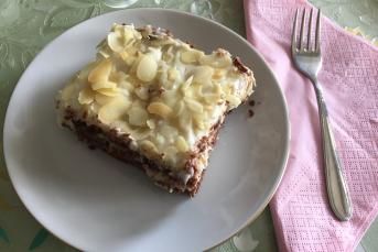 Kakaolu Sütlü Kremalı Pasta