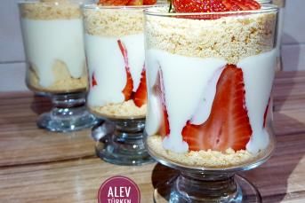 Şahane Magnolia ( Çilekli Ve Muzlu) Aşama Aşama