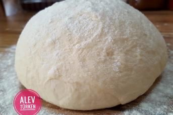 Fırın Tepsisi İçin Pizza Hamuru (Tam Ölçü)