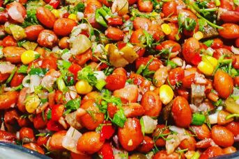 Kuru Barbunya Salatası