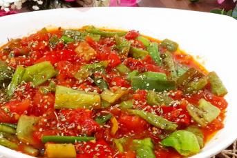 Domatesli Biber Kızartması