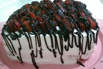 Çilekli Pasta Yapılışı