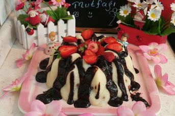 Bisküvili İrmik Tatlısı Tarifi