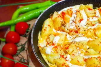 Patatesli Peynirli Yumurta