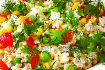 Tavuklu Şehriye Salatası Tarifi