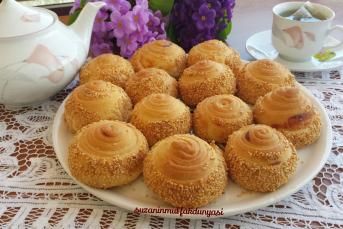 Krem Peynirli Çörek