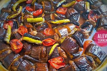 Pratik Fırında Köfteli Patlıcan Dizme (Lezzeti Şahane)