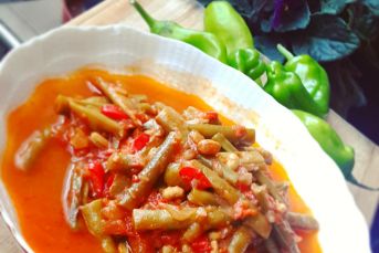 10 Dakikada Düdüklü Tencerede Börülce Yemeği