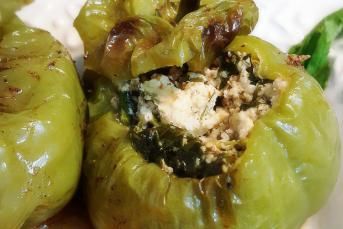 Lorlu Peynirli Biber Dolması