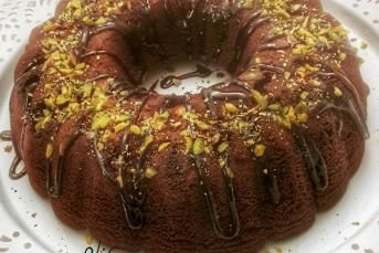 Çikolata Parçalı Kakaolu Kek