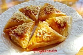 Peynirli Cevizli Muska Baklava (Çok Pratik)