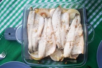 Fırında Patatesli Soğanlı Levrek