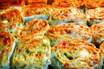 Kabaklı Peynirli Rulo Börek