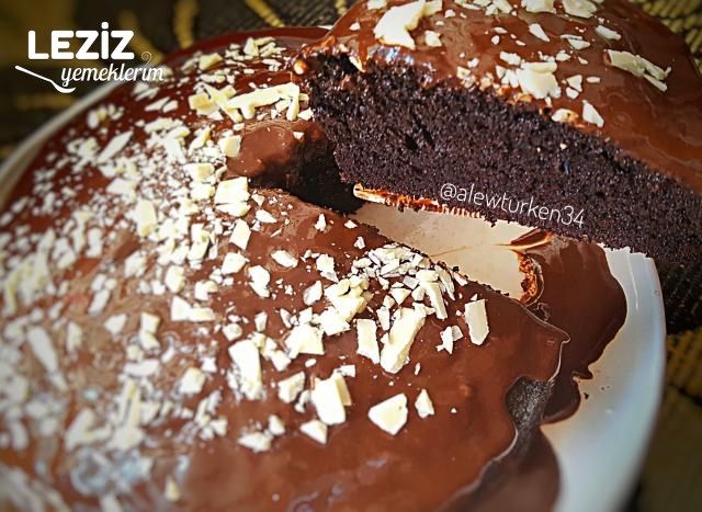Browni Tadında Nefis Pratik Çikolatalı Kek