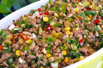 Rengarenk Yeşil Mercimek Salatası