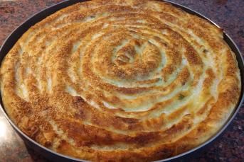 Soslu Börek