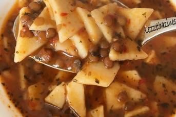 Yeşil Mercimekli Kesme Çorba