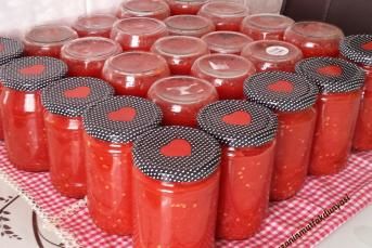 Kışlık Domates Sosu Konservesi