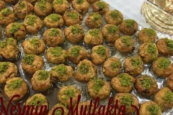 Baklava Lezzetinde Lokmalık Tatlı