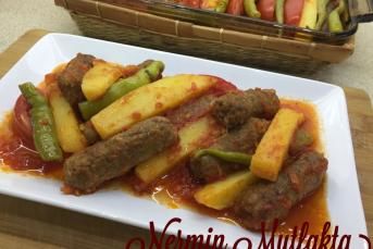 İzmir Köfte Nasıl Yapılır