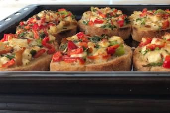 Pratik Kahvaltı Pizzası