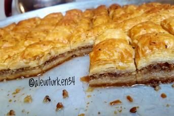 50 Kat Çok Pratik Nefis Ev Baklavası (Tam Ölçü)