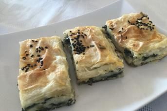Ispanaklı Peynirli Ve Sodalı Börek