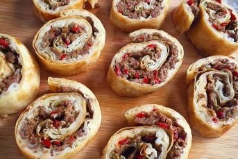 Lahmacun Böreği Tarifi