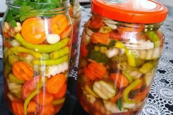 Kireç Kaymağında Kütür Kütür Doğrama Turşu