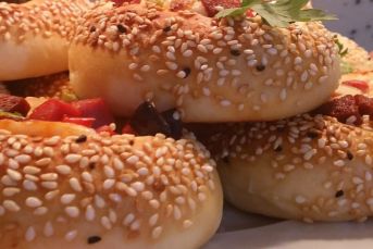 Simit Pizza (Puf Pufff)