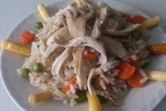 Tavuklu Bezelyeli Pilav