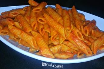 Ezber Bozan Demleme Makarna Domatesli Biberli