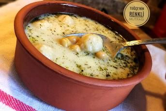 Bulgur Köfteli Nohutlu Yoğurt Çorbası