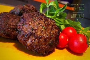 Anne Köftesi Nasıl Yapılır?