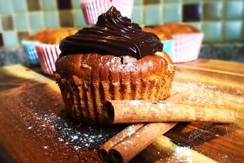 Yumuşacık Elmalı Cevizli Muffin