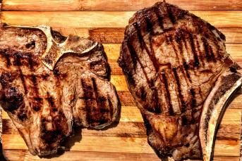 T Bone Steak Ve Pirzola Izgara