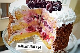 Çikolatalı Böğürtlenli Pasta (Aşama Aşama)