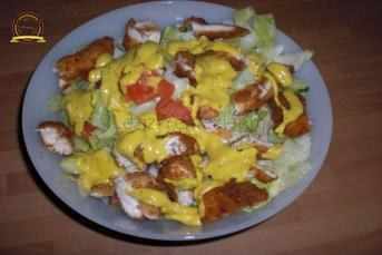 Hardal Soslu Tavuk Salatası