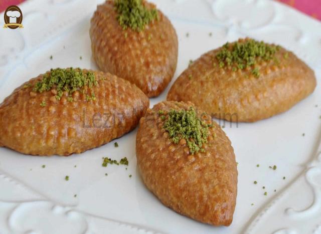 Hurmacık Tatlısı