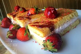 Mini Çilekli Pastacıklar (İkramlık)