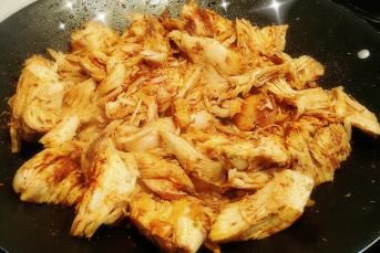 Saçta Baharatlı Tavuk