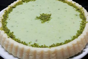 Fıstıklı İrmik Tatlısı