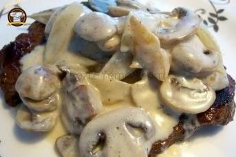 Beşamel Soslu Mantarlı Biftek