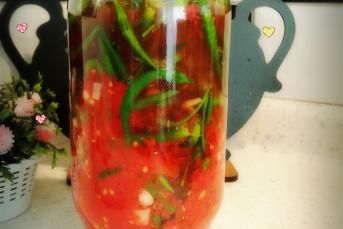 Soslu Acı Cin Biber Turşusu